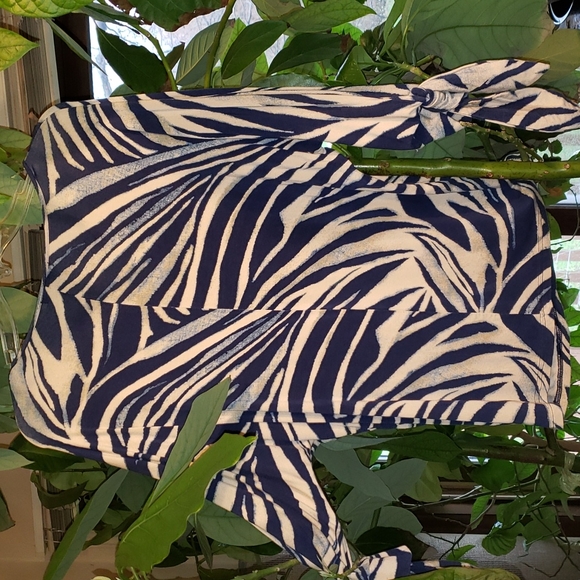 Chaps Pullover Blue Cream Print Blouse Tie Sleeves Medium - Picture 2 of 12